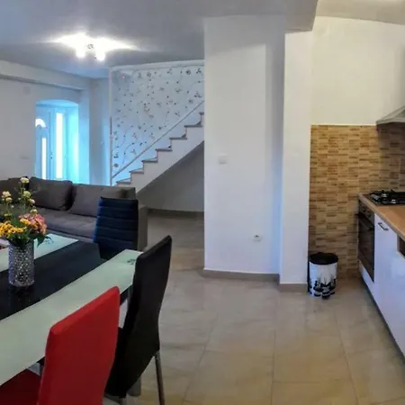 Maslina Paho Apartman *