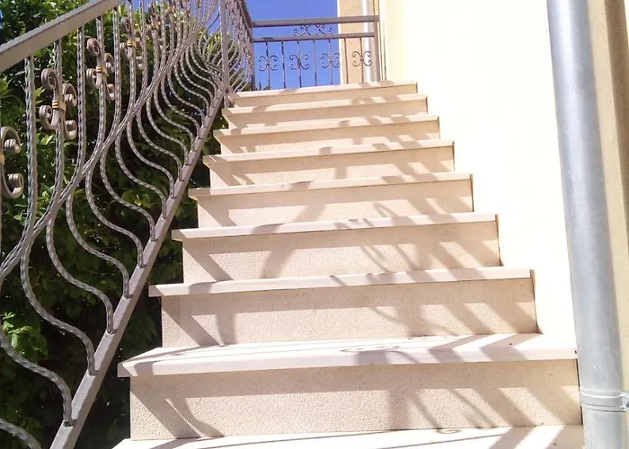 Maslina Paho Apartament *